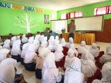 Peserta MATAMUDA MTs-MA GUPPI Al Barkah Antusias Menyimak Materi dari Polsek Ciamis, Dari Bahaya Narkoba hingga Bijak Bermedia Sosial
